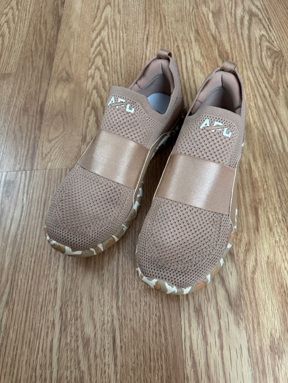 APL Techloom Bliss caramel almond leopard 8.5